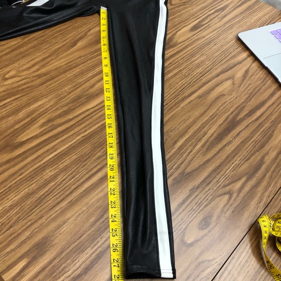 🦄SOLD🦄 SPANX® Faux-Leather Stripe Leggings - Picture 10 of 12